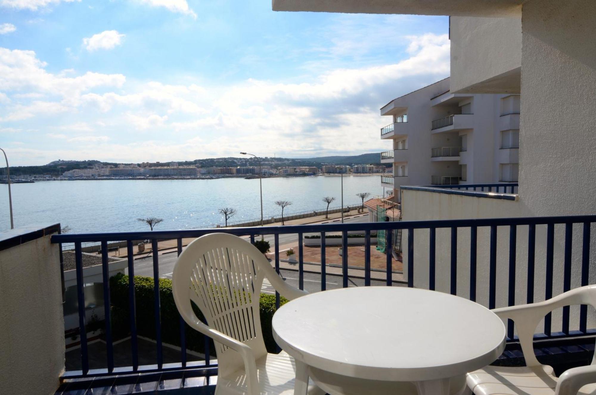 Passeig Del Mar - Apartamentos Primera Linea L' Escala Exterior foto